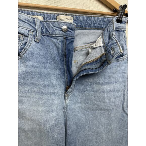 Women's High-Rise Wide Leg Jeans Universal Thread Light Wash 14R Raw Hem Grunge - Picture 10 of 16